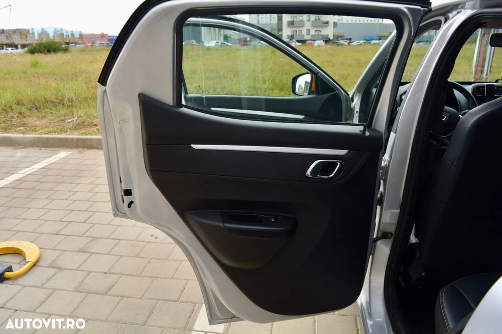 Dacia Spring Comfort Plus - 12