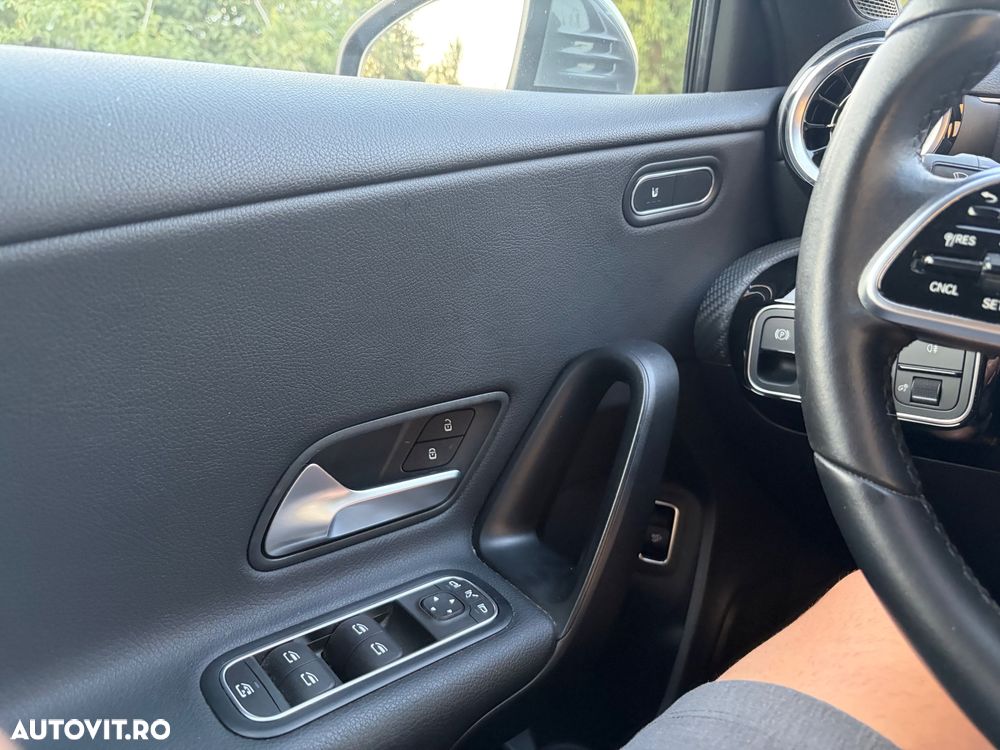 Mercedes-Benz A 180 d 8G-DCT - 31
