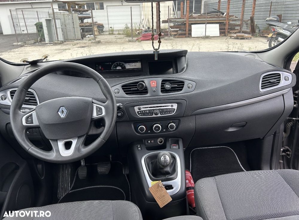 Renault Scenic - 6