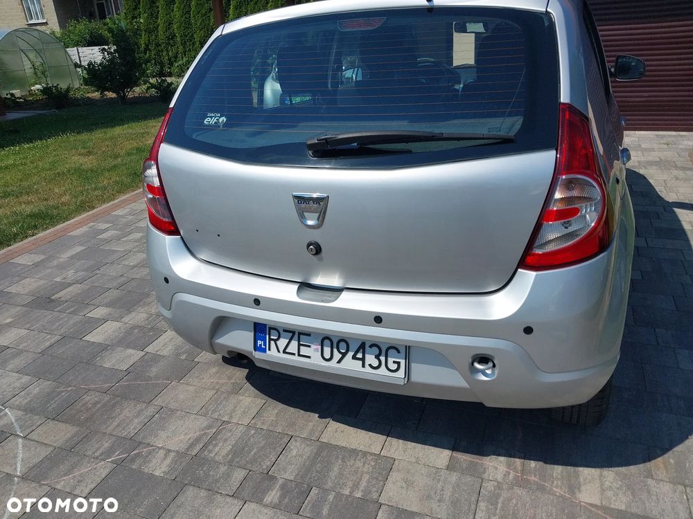 Dacia Sandero 1.2 16V 75 Laureate - 3