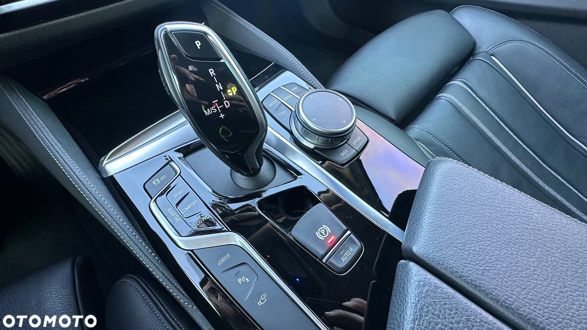 BMW Seria 5 530e Luxury Line - 14