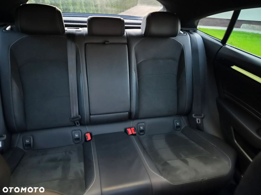 Volkswagen Arteon 2.0 TDI R-Line DSG - 23