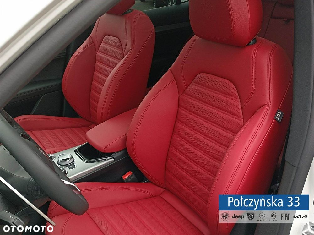 Alfa Romeo Stelvio - 7