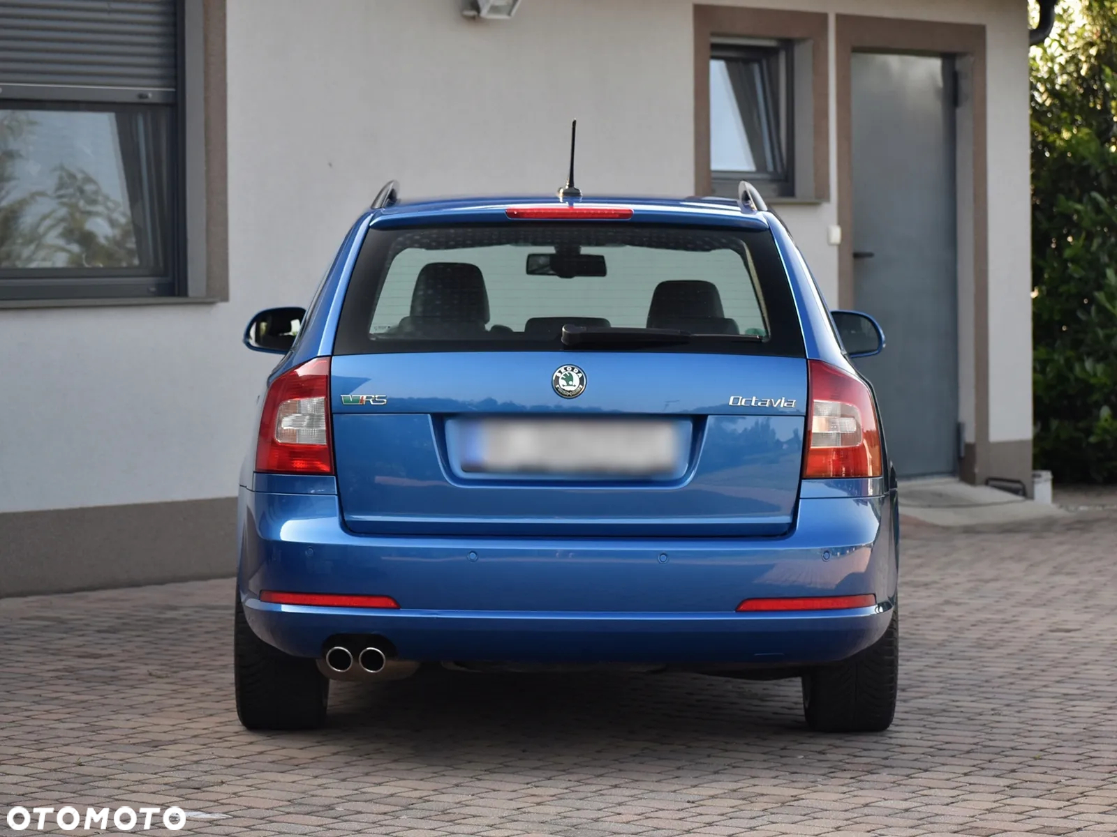 Skoda Octavia Combi 2.0 TDI DPF RS - 10