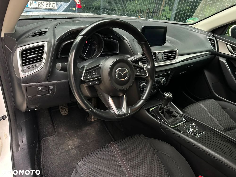 Mazda 3 SKYACTIV-G 120 Signature+ - 9