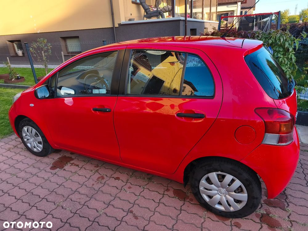 Toyota Yaris - 2