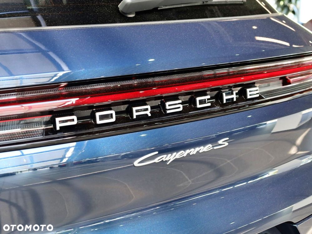 Porsche Cayenne - 23