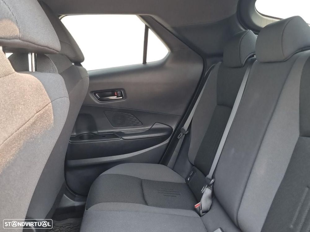 Toyota C-HR 2.0 HDF Plug-in Square Collection - 12