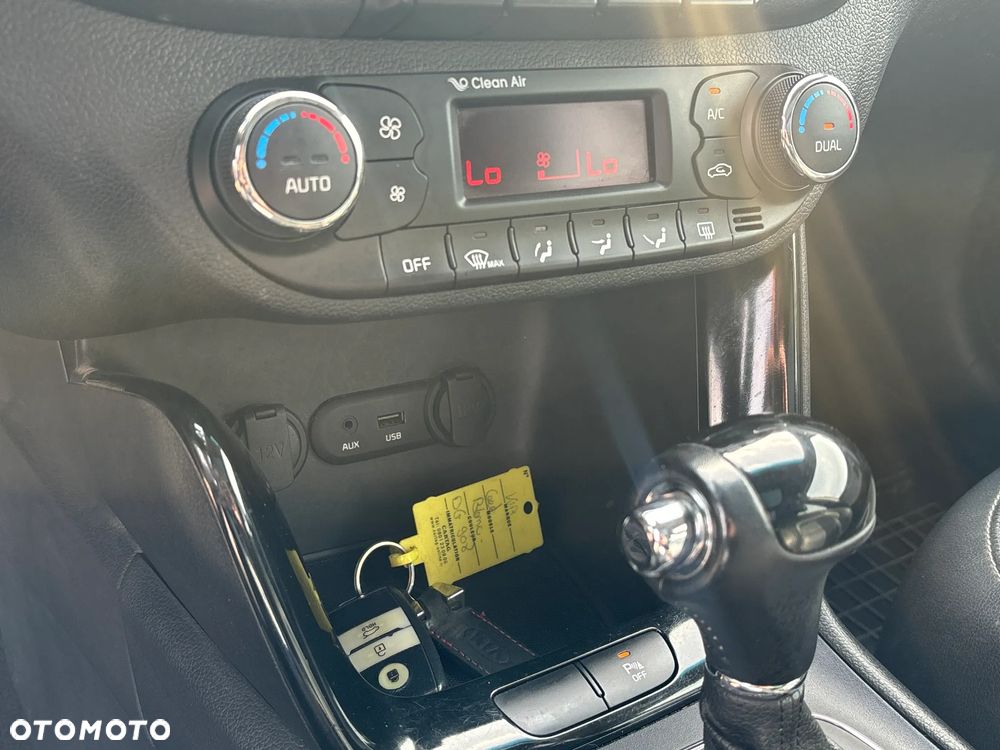 Kia Ceed 1.6 GDI DCT Platinum Edition - 28