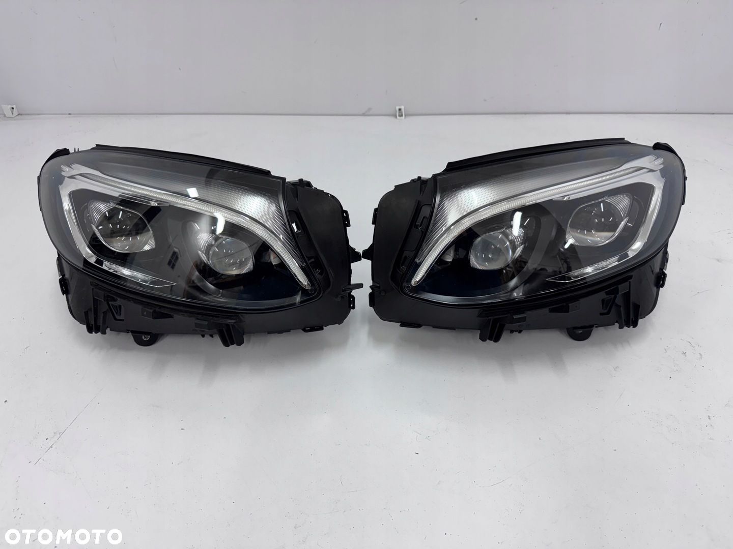LAMPY ILS KOMPLET PRAWA LEWA PRZÓD MERCEDES GLC X253 W253 A253 - 1