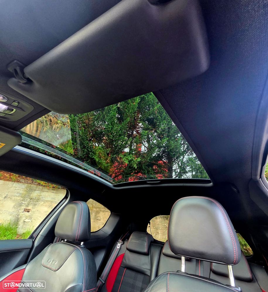 Peugeot 208 GTI 200 THP - 8
