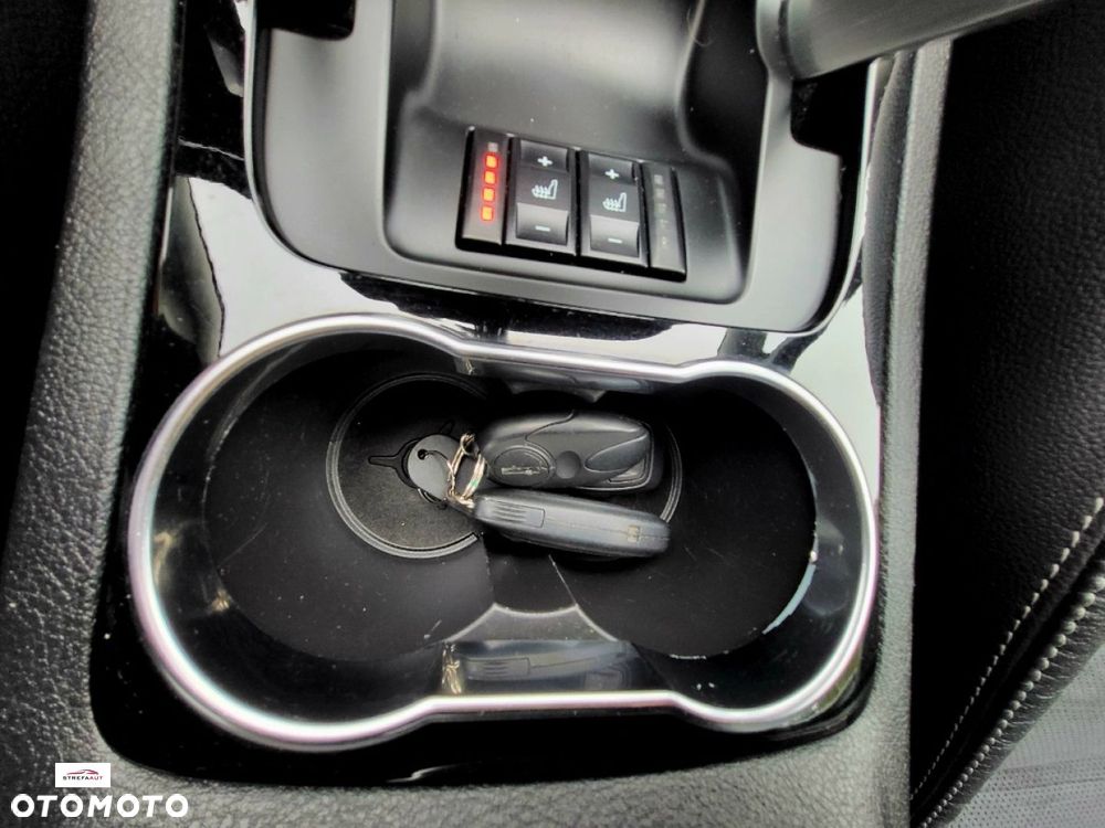 Ford S-Max - 16