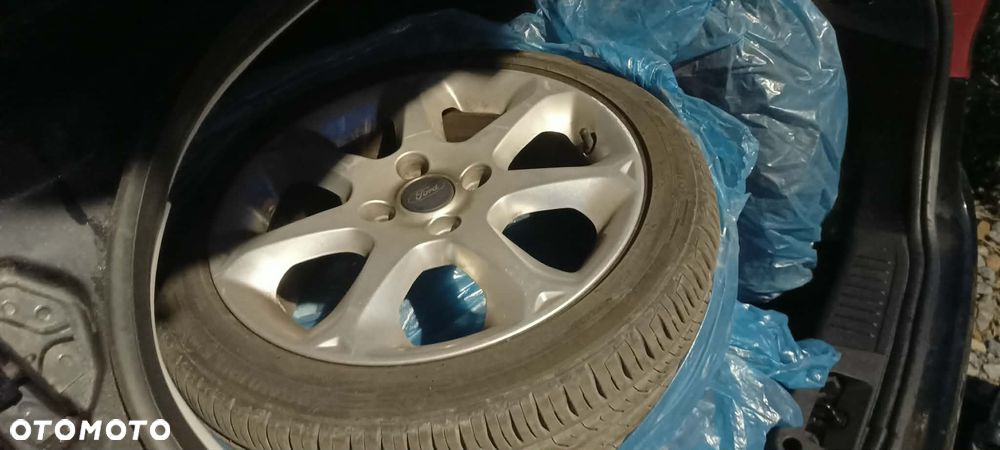 Ford Fiesta 1.4 Titanium - 12