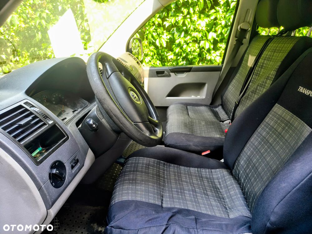 Volkswagen Caravelle L1 - 10