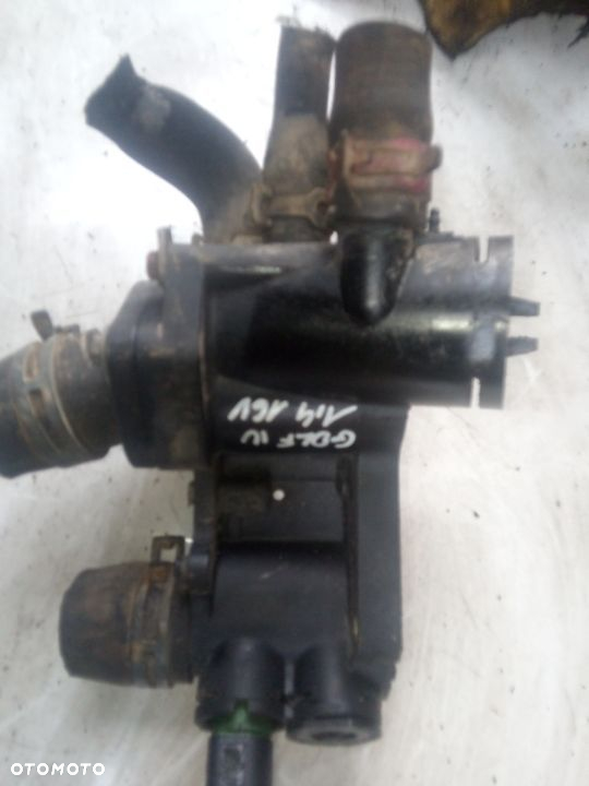 VW  golf Polo Seat Ibiza 1,4 16V AUA BXW BCA  BBY obudowa termostatu AXP APE - 2