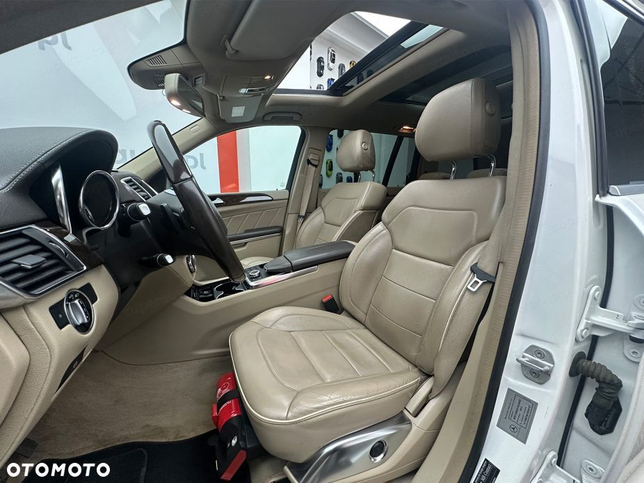 Mercedes-Benz GL - 6