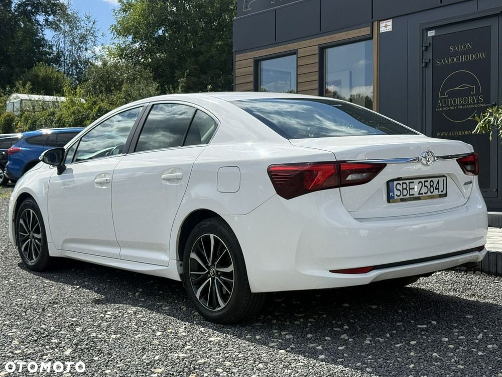 Toyota Avensis - 7