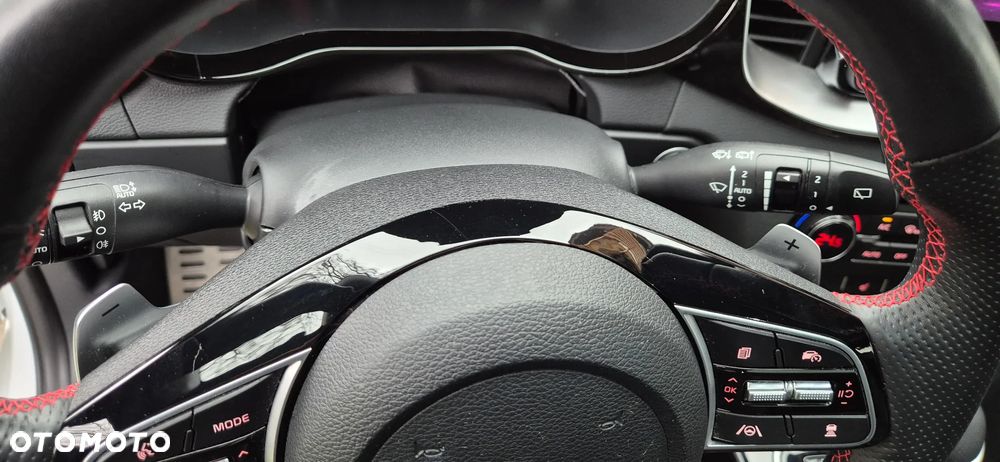 Kia ProCeed 1.6 T-GDI GT DCT - 25