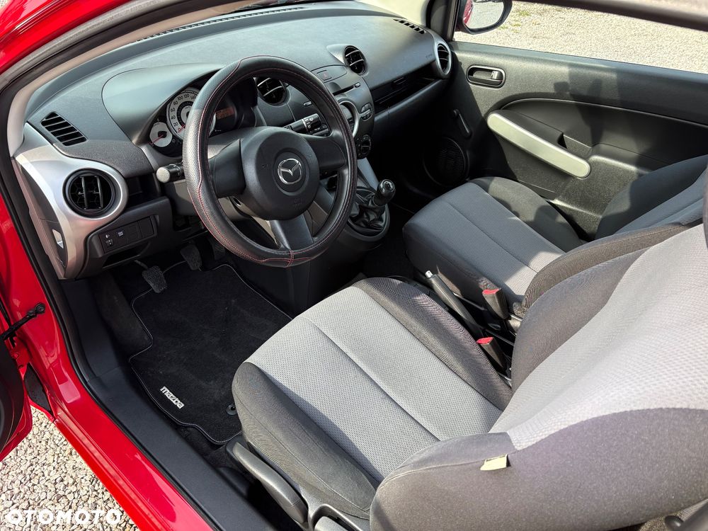 Mazda 2 - 17