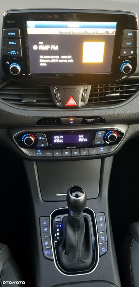 Hyundai i30 1.6 CRDi BlueDrive Premium DCT - 19