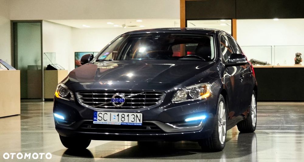 Volvo V60 T3 Summum - 9