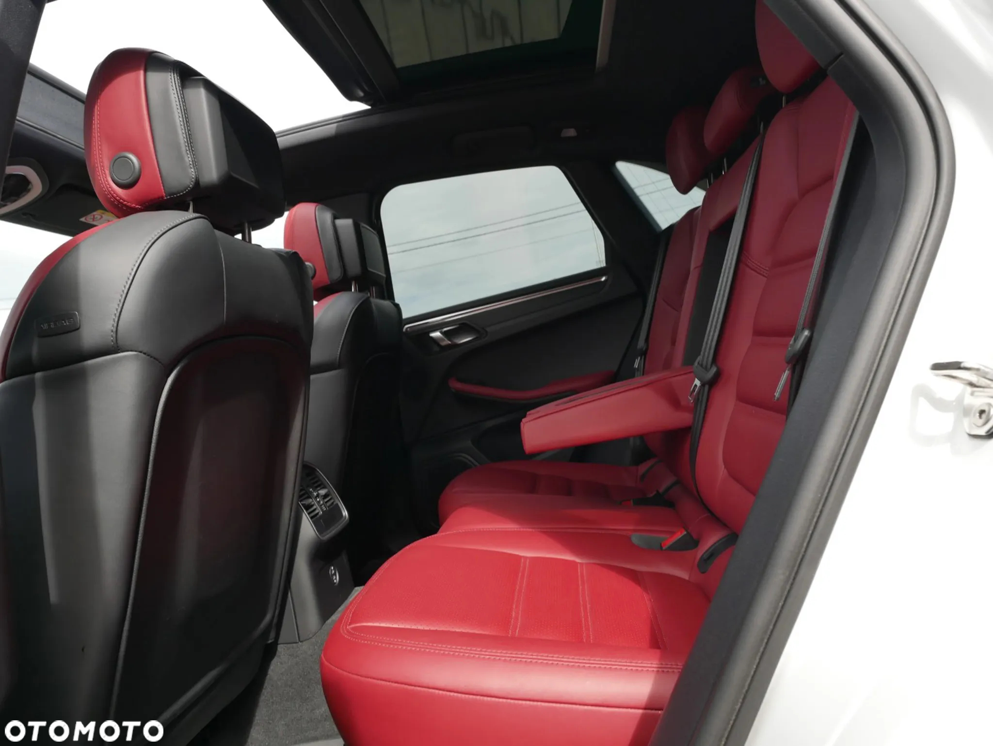 Porsche Macan - 10