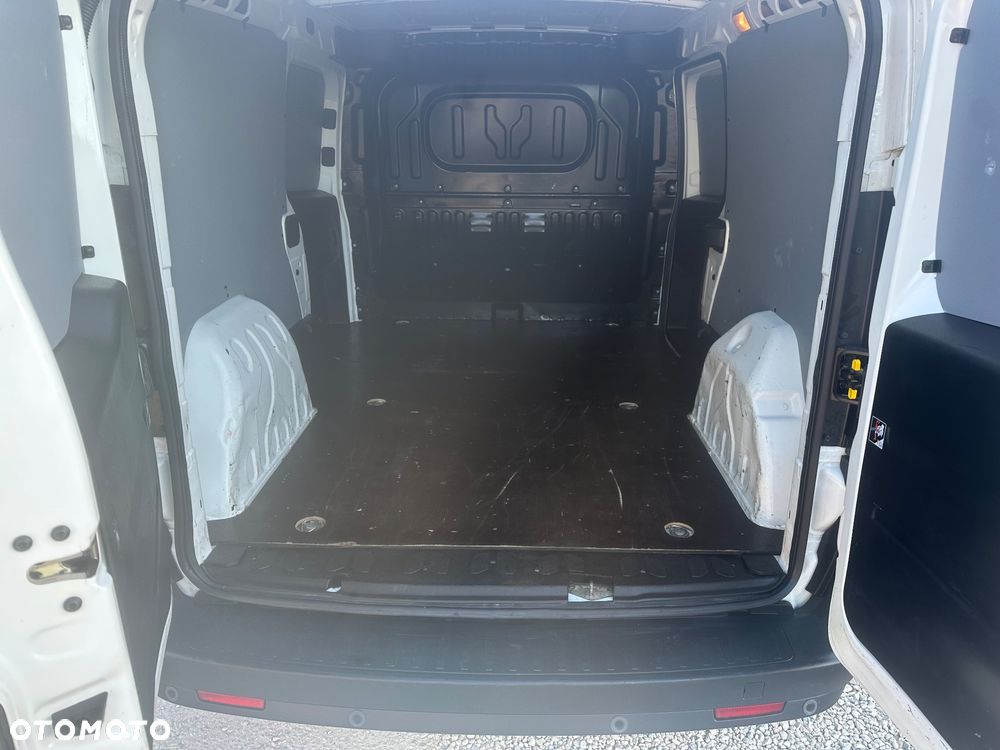 Opel Combo - 11