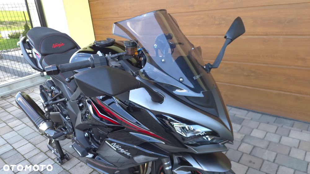 Kawasaki Ninja 1000 SX - 22