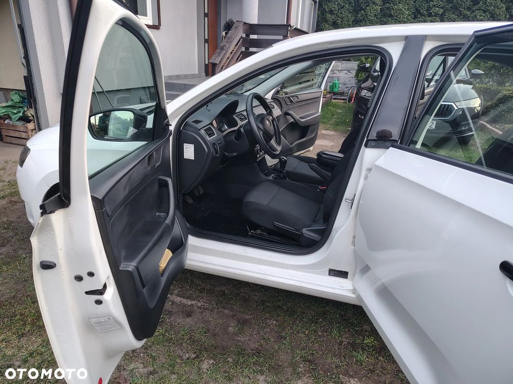 Skoda RAPID 1.2 TSI Active - 8