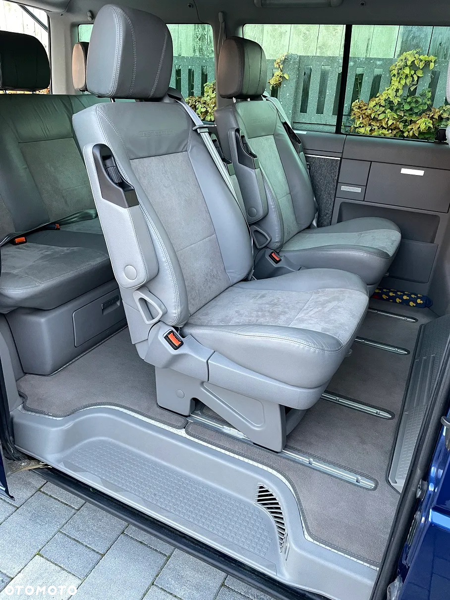 Volkswagen Multivan TDI - 10