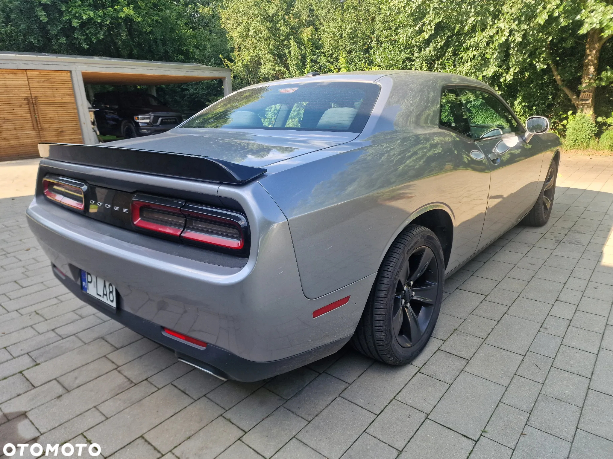 Dodge Challenger - 6