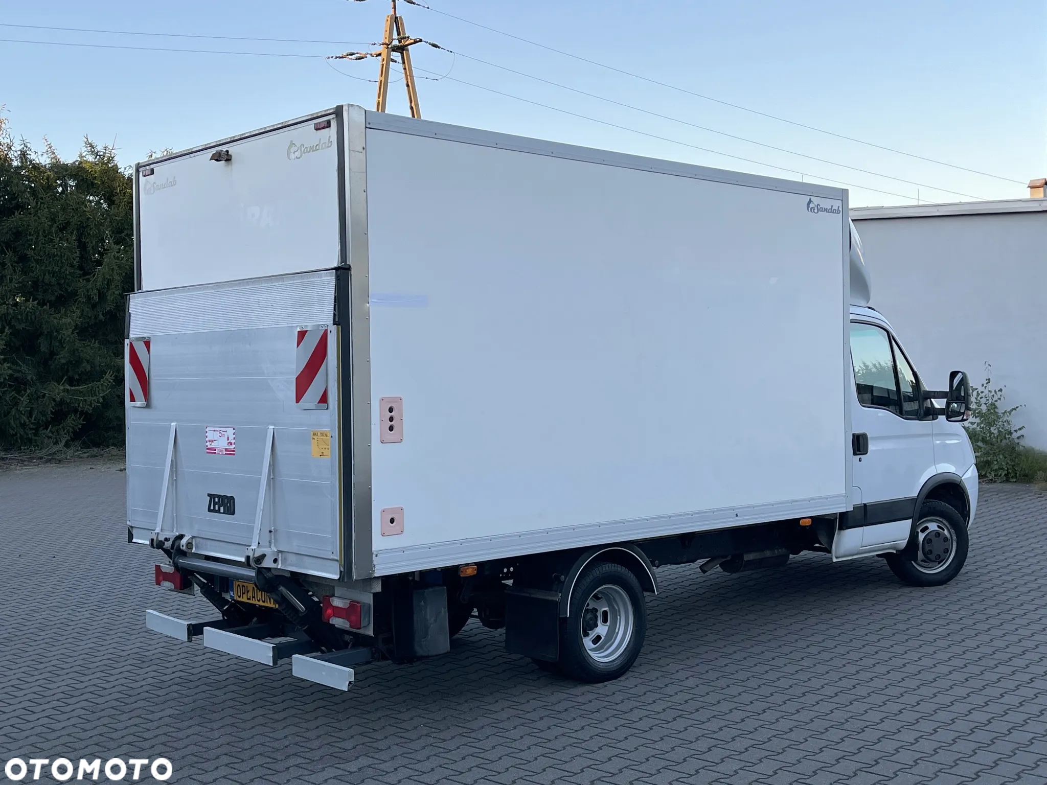 Iveco 35C18 KONTENER - 5