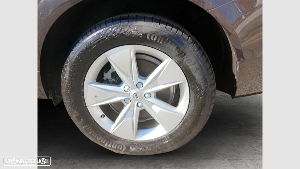 Volvo XC 60 2.0 B4 Momentum Plus - 11