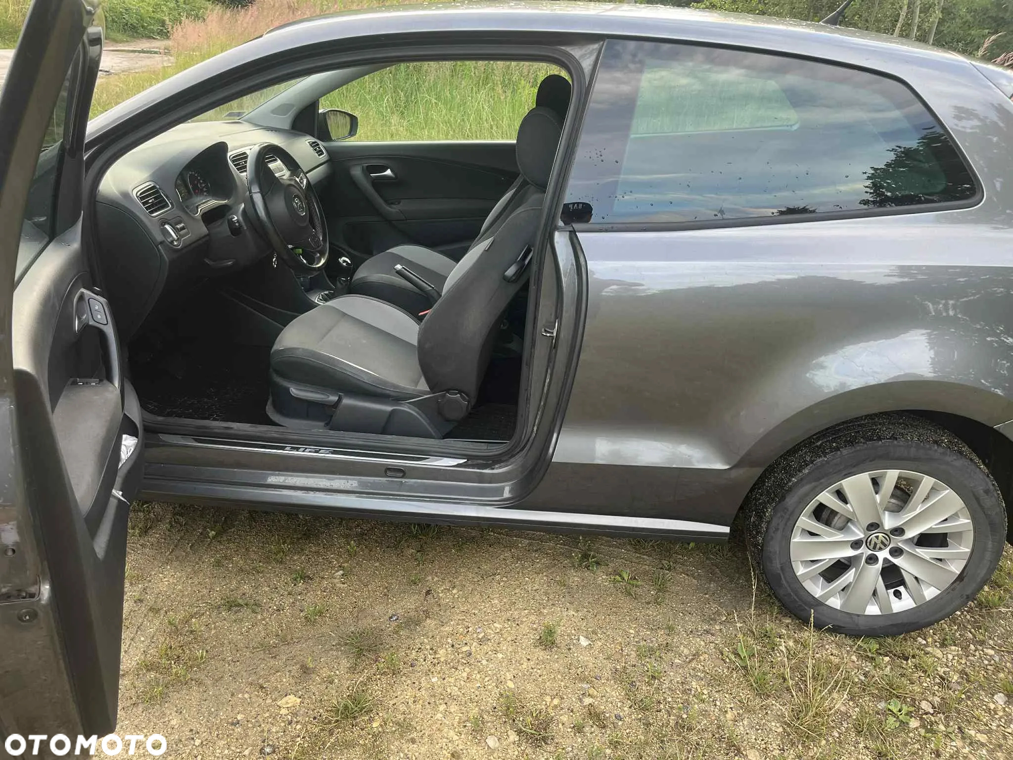 Volkswagen Polo - 2