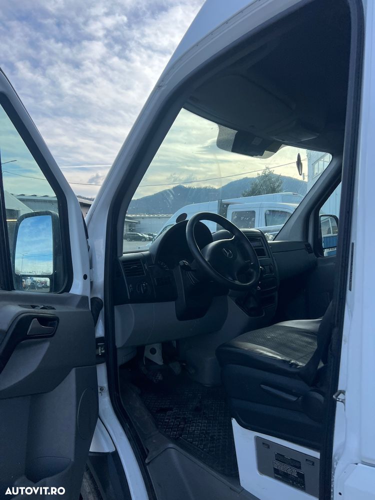 Mercedes-Benz Sprinter 906.211 Pickup - 7