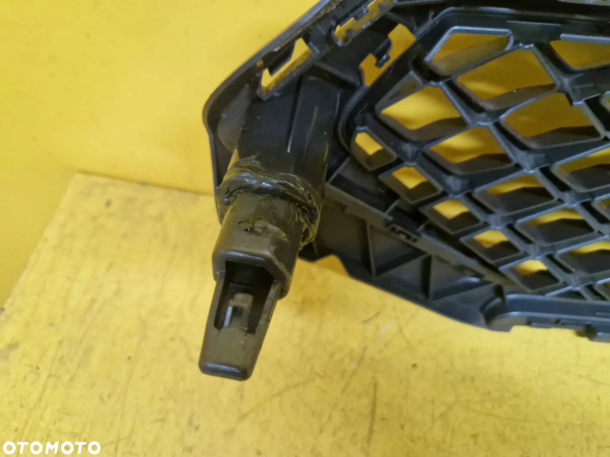 SEAT TARRACO GRILL ATRAPA CHLODNICY 5FJ853654B - 5