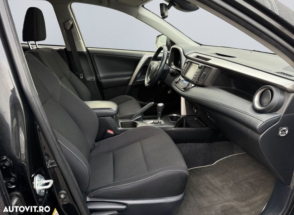 Toyota RAV4 2.5 4x2 Team Deutschland - 19