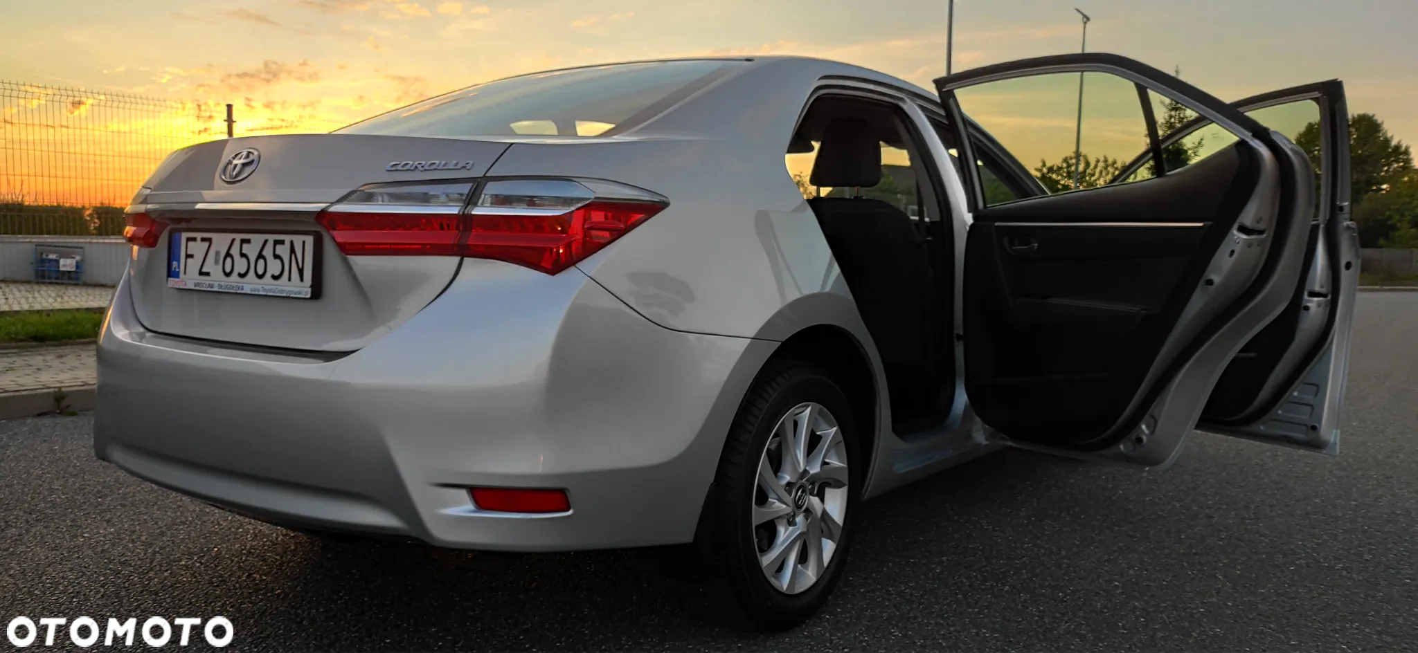 Toyota Corolla 1.6 Comfort - 21