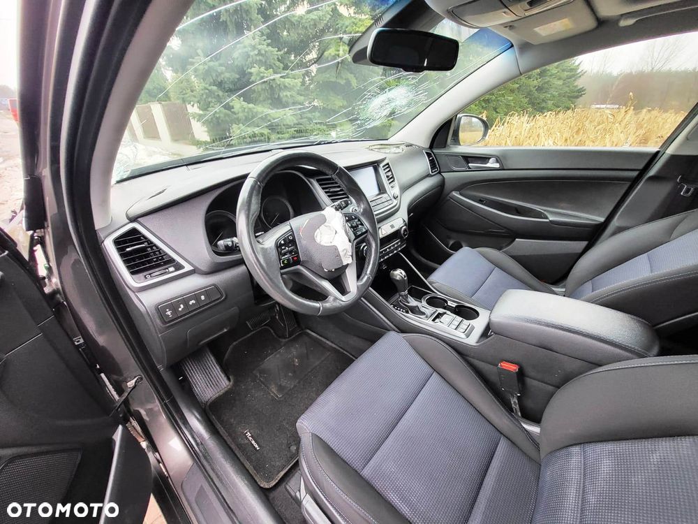 Hyundai Tucson blue 1.7 CRDi 2WD DCT Premium - 11