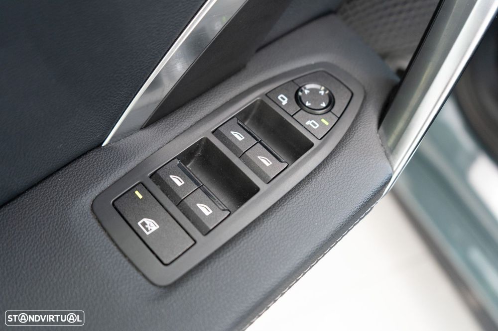 BMW iX1 xDrive30 Pack Desportivo M - 23