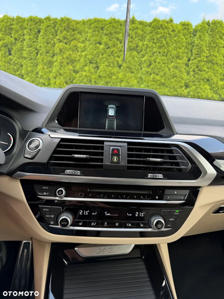 BMW X3 sDrive18d Advantage - 20