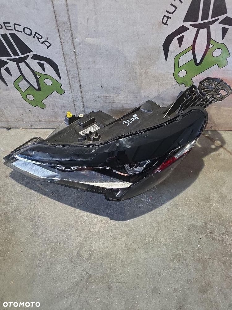 PEUGEOT 3008 II LIFT LAMPA LEWA PRZÓD 9836230280 - 2