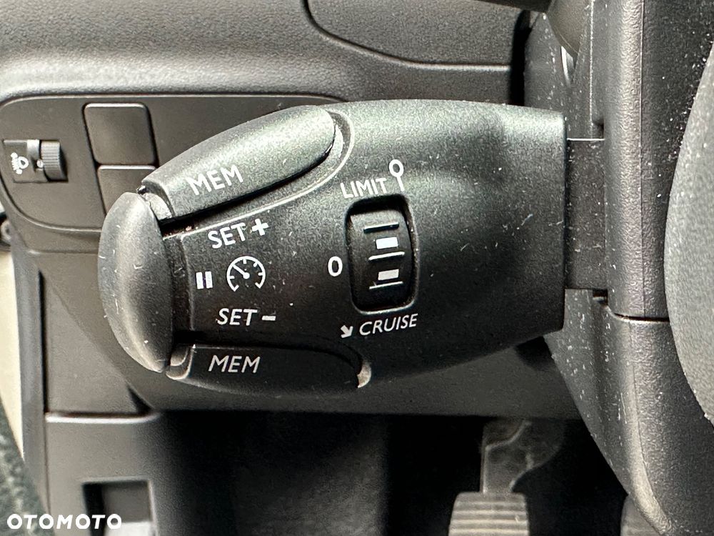 Citroën C3 1.2 PureTech Shine - 27