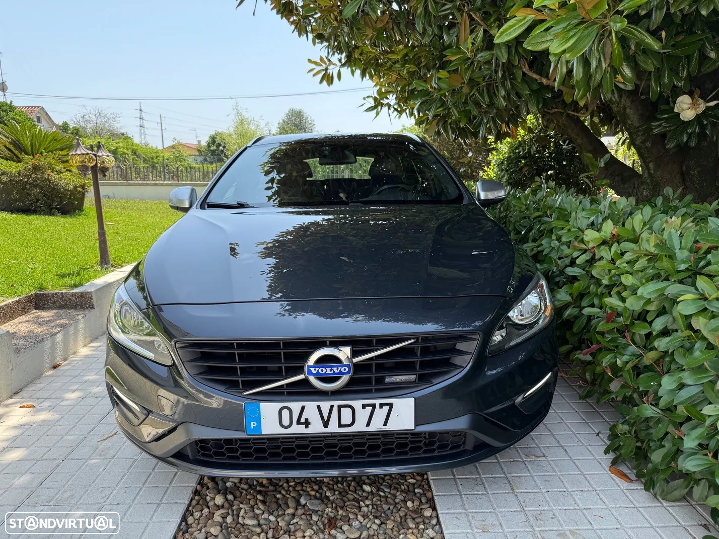 Volvo V60 2.0 D4 R-Design - 9