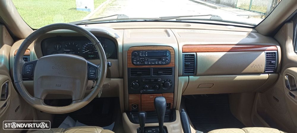 Jeep Grand Cherokee 4.0 Official - 23