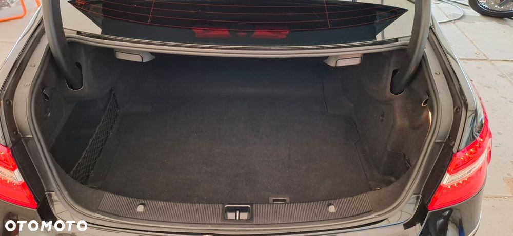 Mercedes-Benz Klasa E 250 CGI Coupe BlueEFFICIENCY Automatik Avantgarde - 21