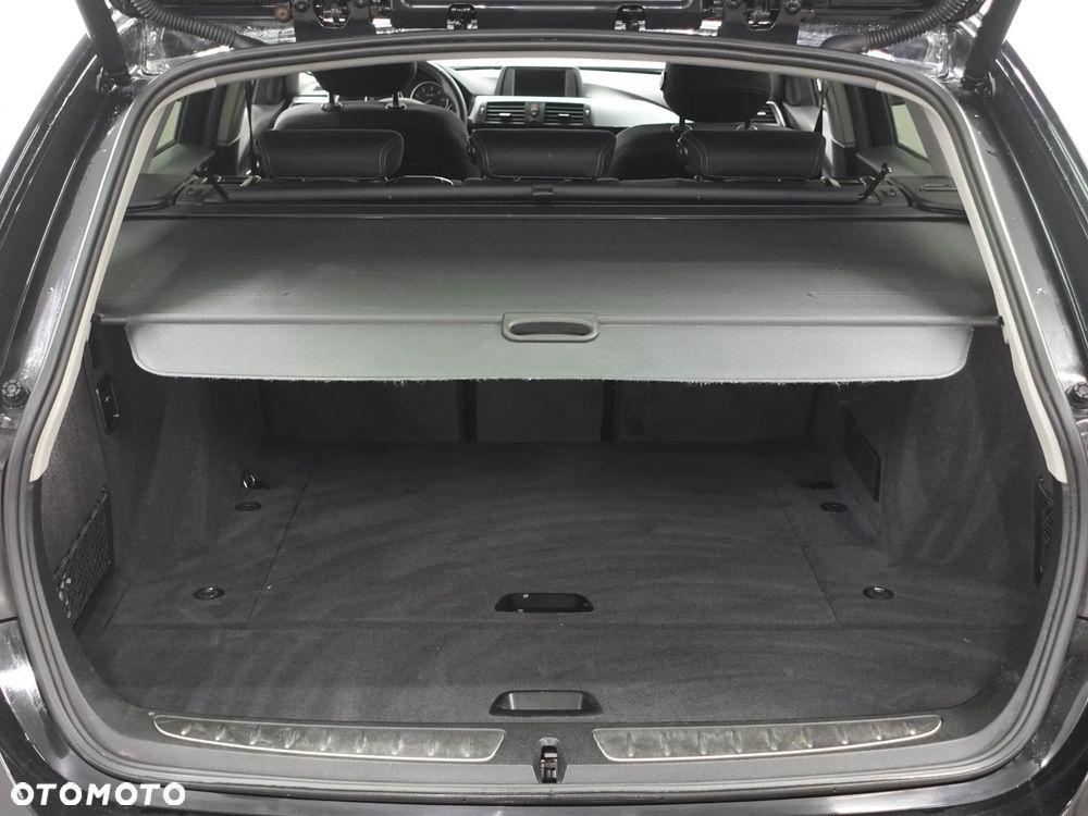 BMW Seria 3 325d Blue Performance Sport Line - 24