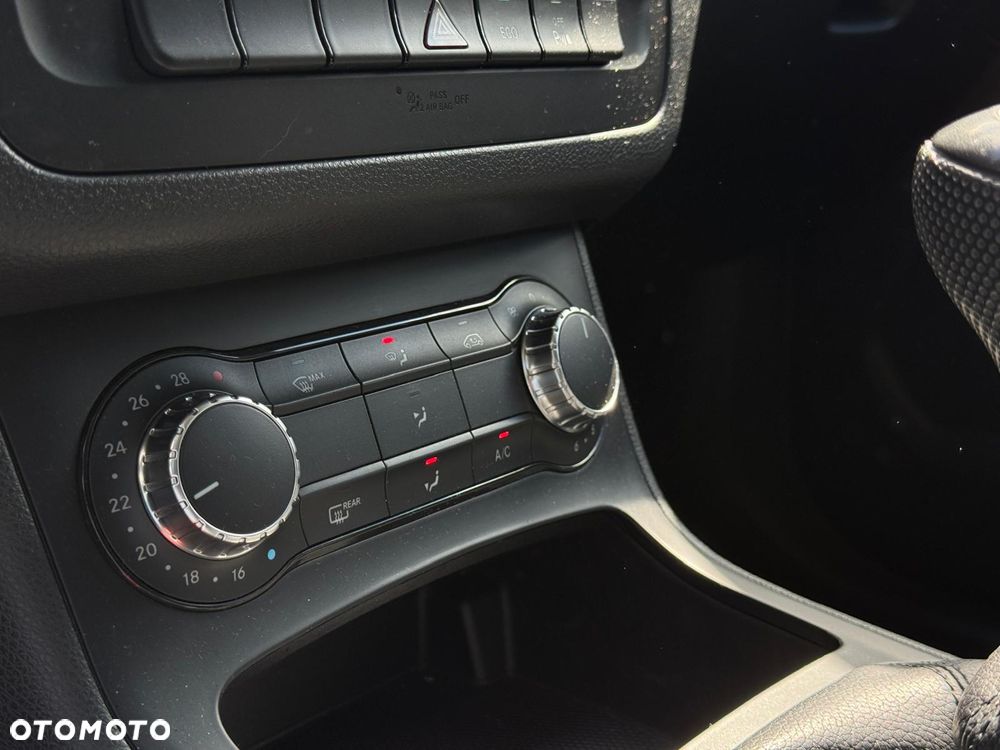 Mercedes-Benz Klasa B 180 CDI (BlueEFFICIENCY) - 18