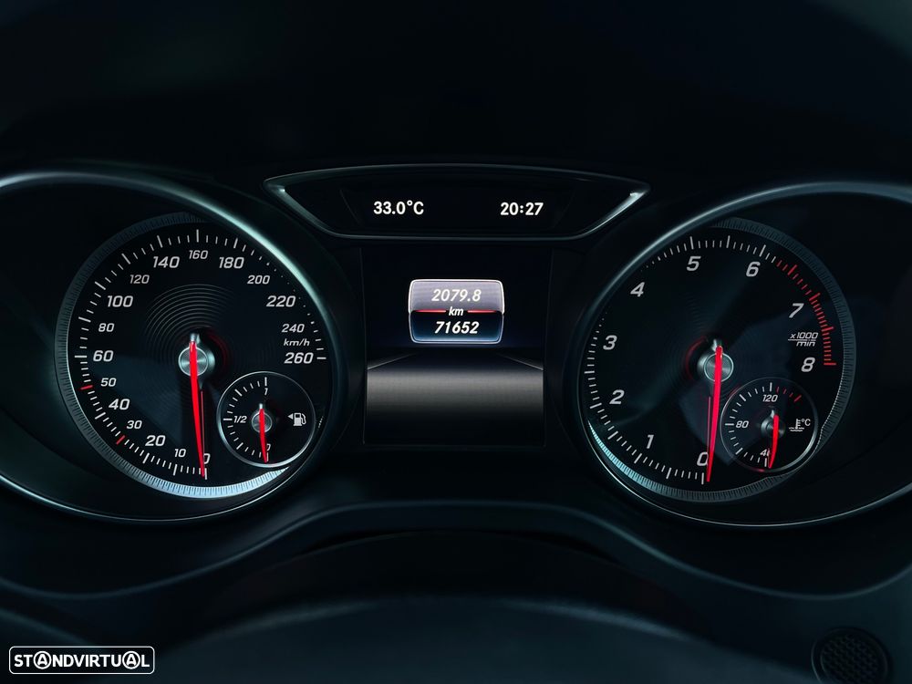 Mercedes-Benz GLA 180 Style - 8
