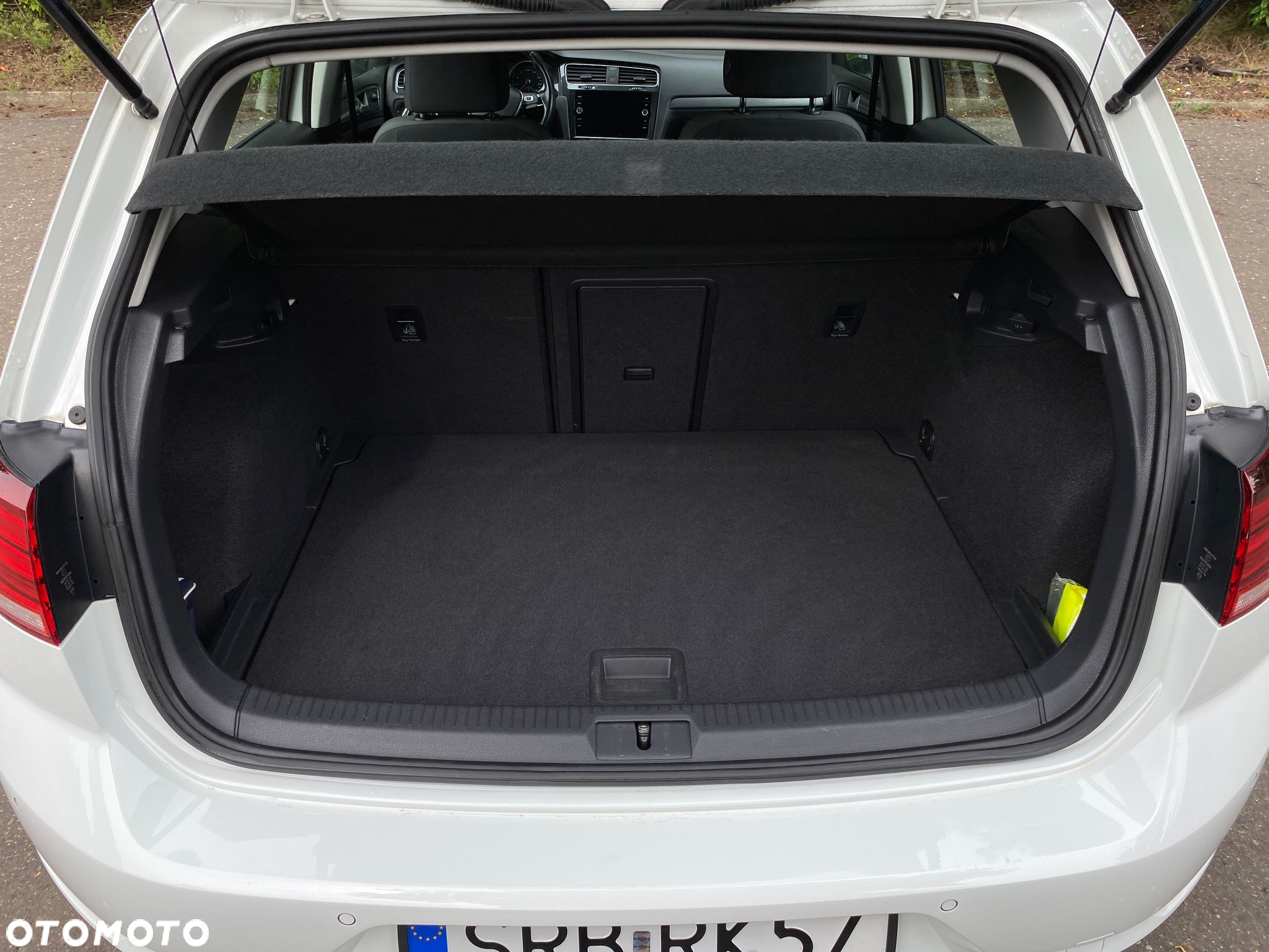 Volkswagen Golf VII 1.6 TDI BMT Comfortline - 19